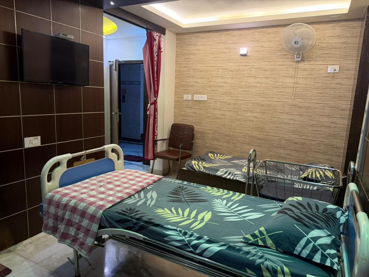 Deluxe Room facility at Priyanka Hospital Karur 1