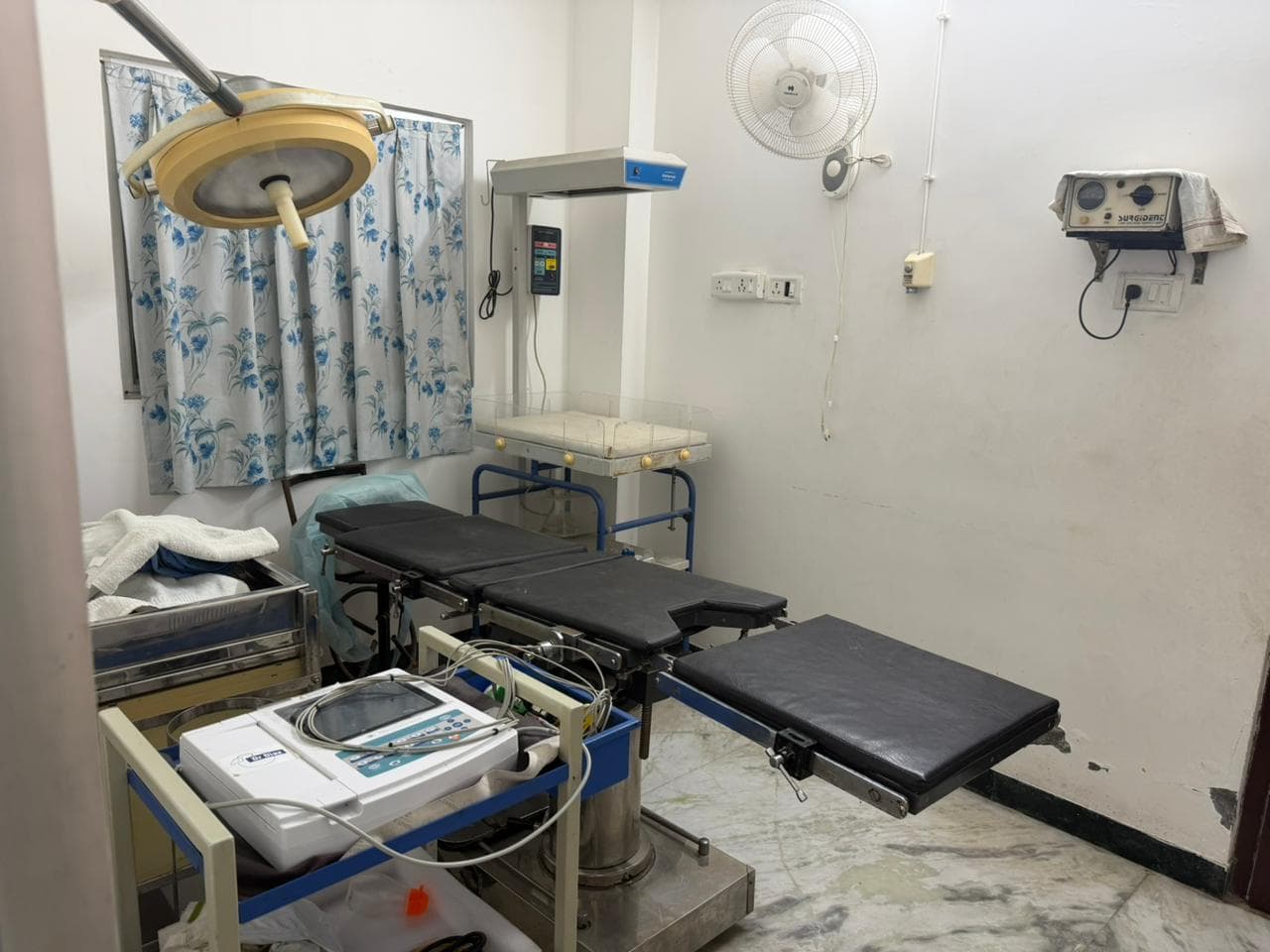 Examination Room facility at Priyanka Hospital Karur 1