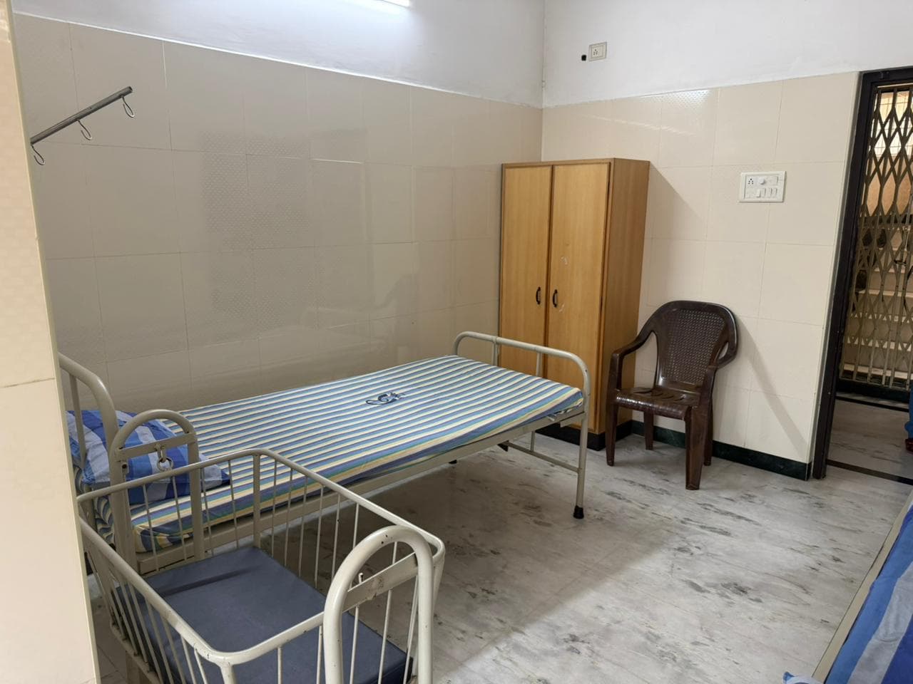 Single Rooms facility at Priyanka Hospital Karur 1