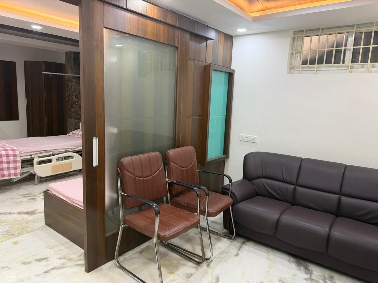 Super Deluxe Room facility at Priyanka Hospital Karur 1